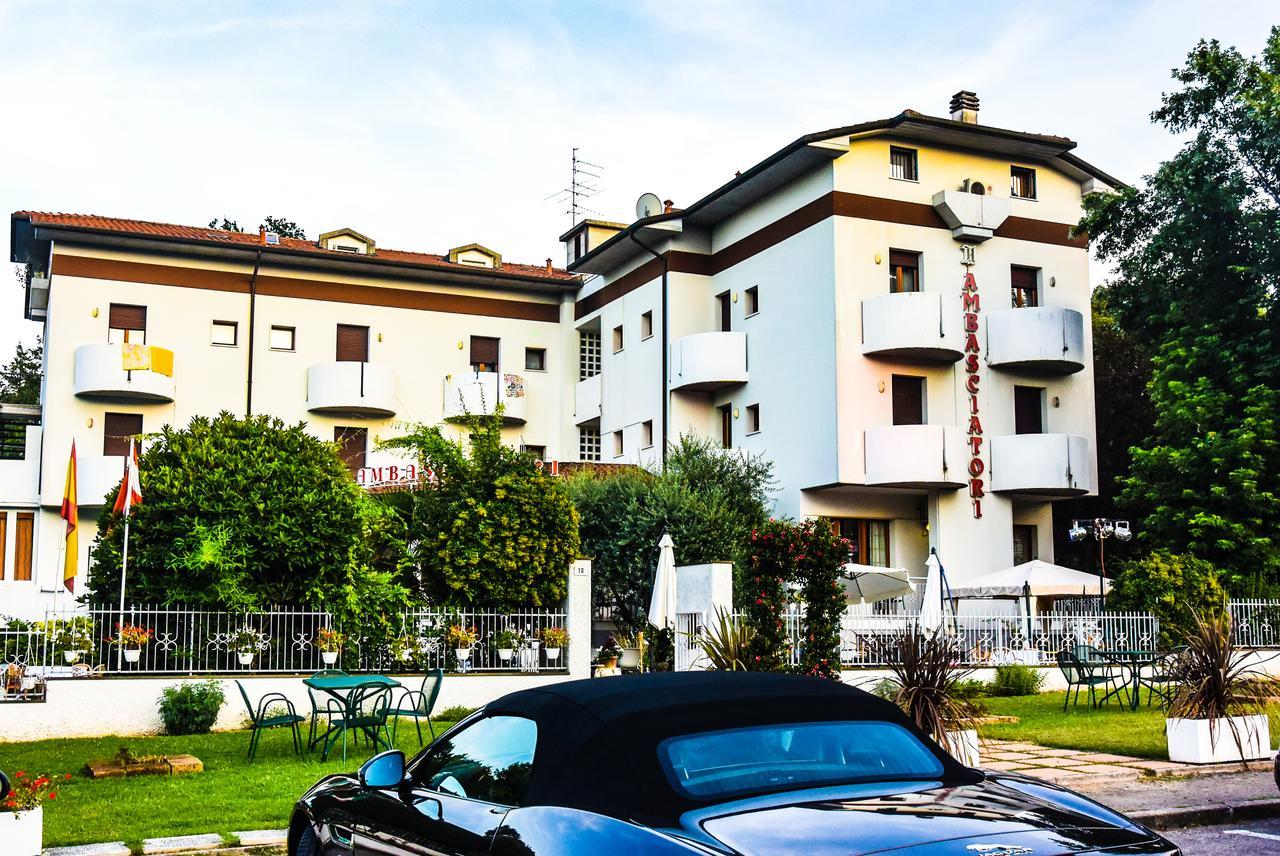 Hotel Ambasciatori Кастрокаро-Терме Екстер'єр фото